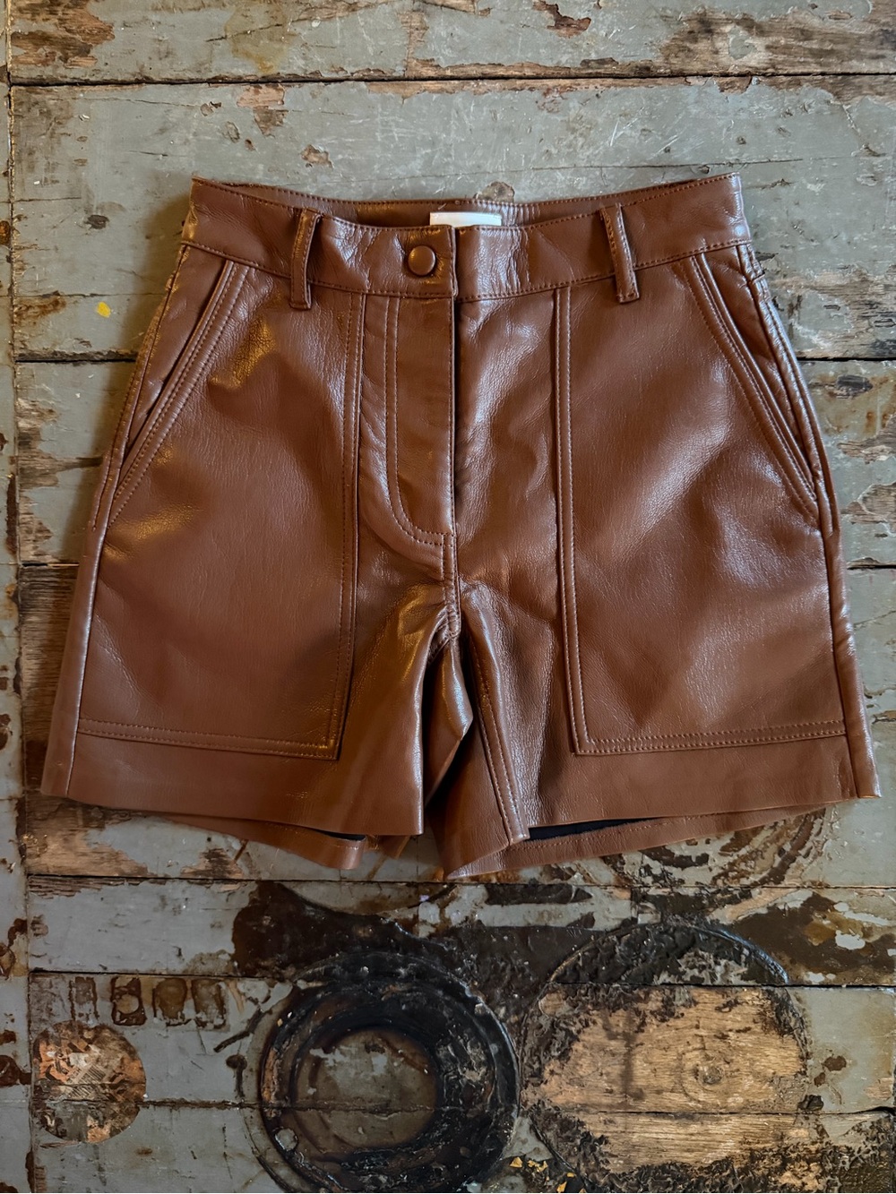 NWOT Wilfred Brown High-Waist Faux Leather Shorts